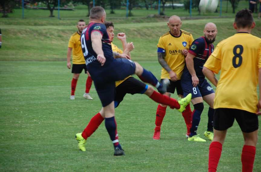 Tempo Nienaszów - Ostoja Kołaczyce 2-1