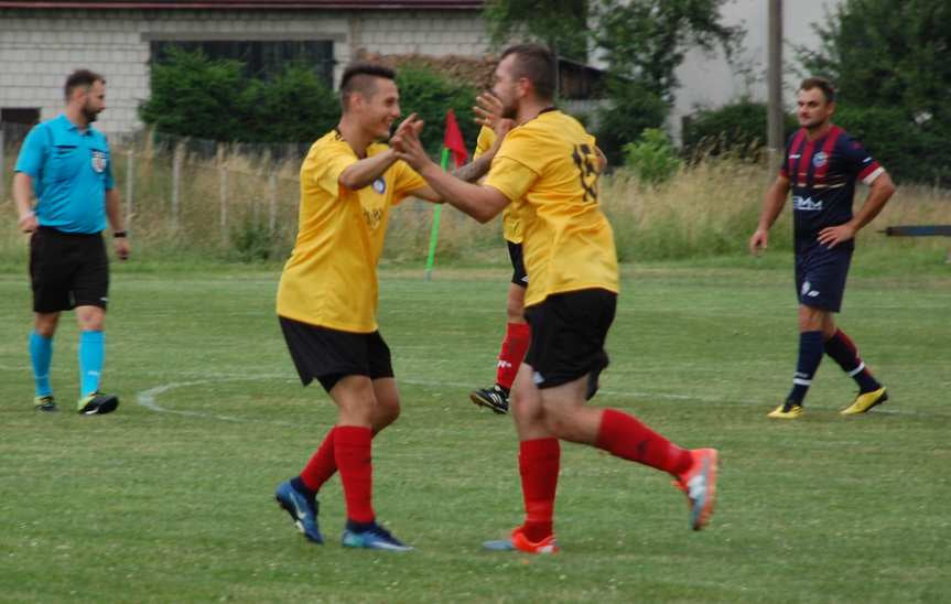 Tempo Nienaszów - Ostoja Kołaczyce 2-1