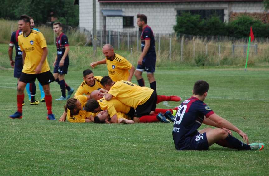 Tempo Nienaszów - Ostoja Kołaczyce 2-1