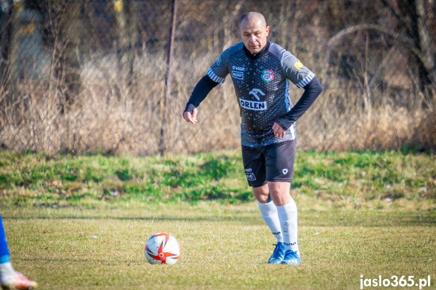 Tempo Nienaszów - Partyzant Targowiska 0:0