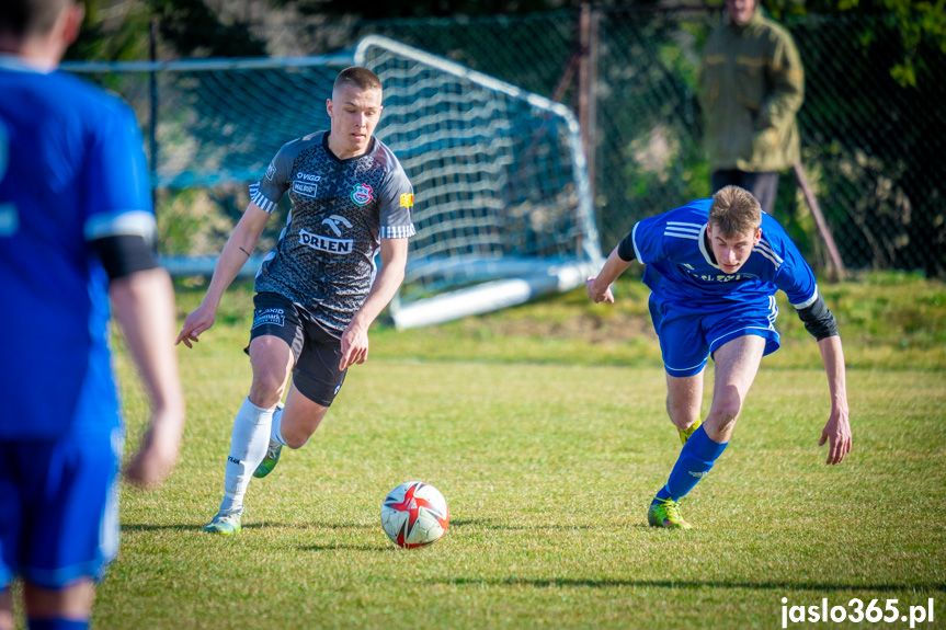 Tempo Nienaszów - Partyzant Targowiska 0:0