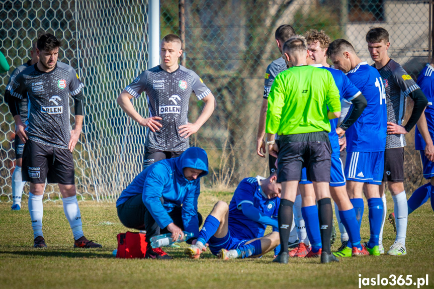 Tempo Nienaszów - Partyzant Targowiska 0:0