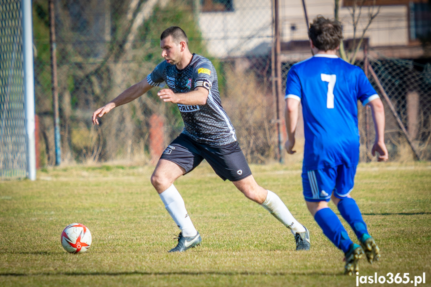 Tempo Nienaszów - Partyzant Targowiska 0:0