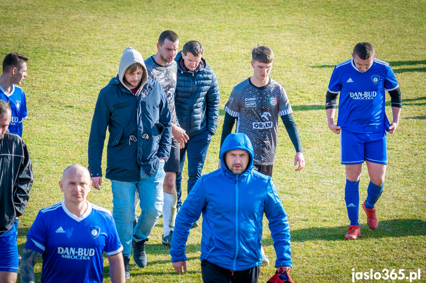 Tempo Nienaszów - Partyzant Targowiska 0:0