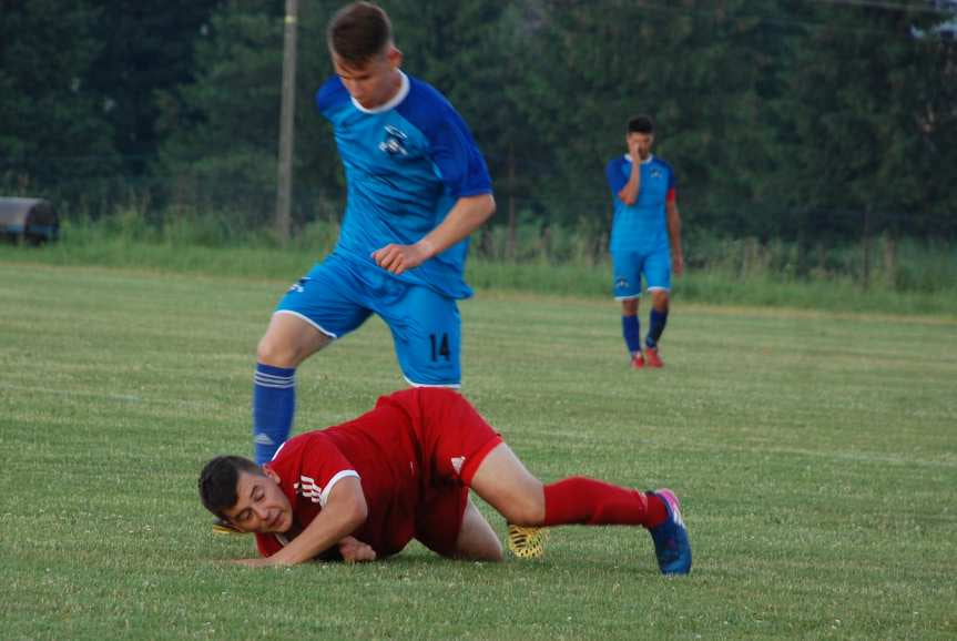 Tempo Nienaszów - Szarotka Uherce 4-2