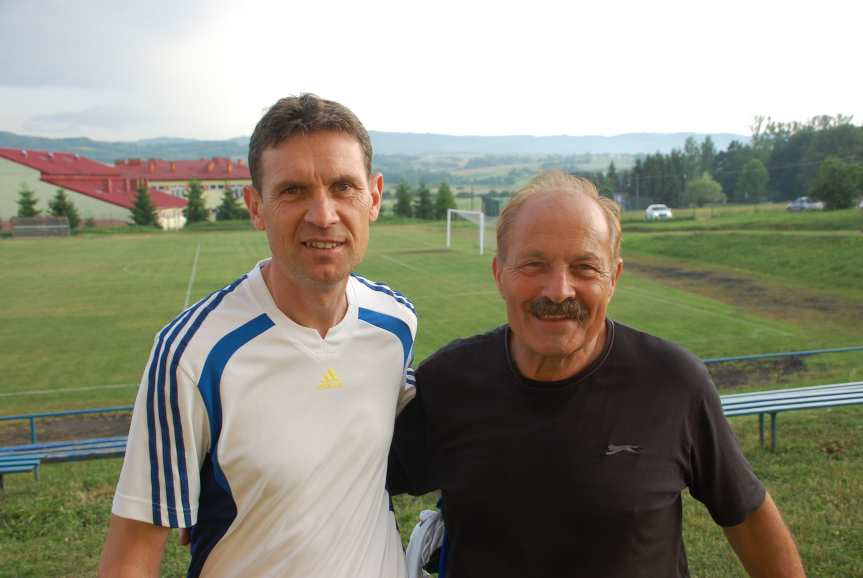 Tempo Nienaszów - Szarotka Uherce 4-2