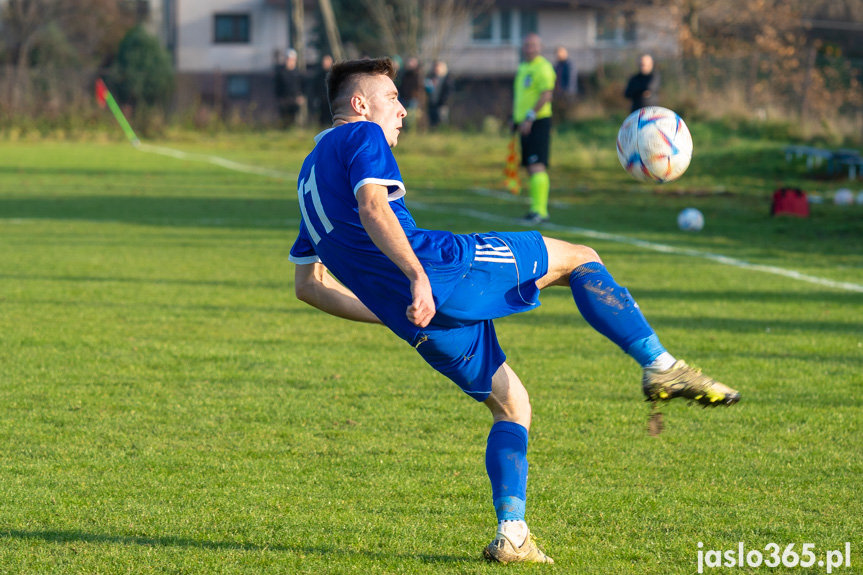 Tempo Nienaszów - Zamczysko Mrukowa 0:2