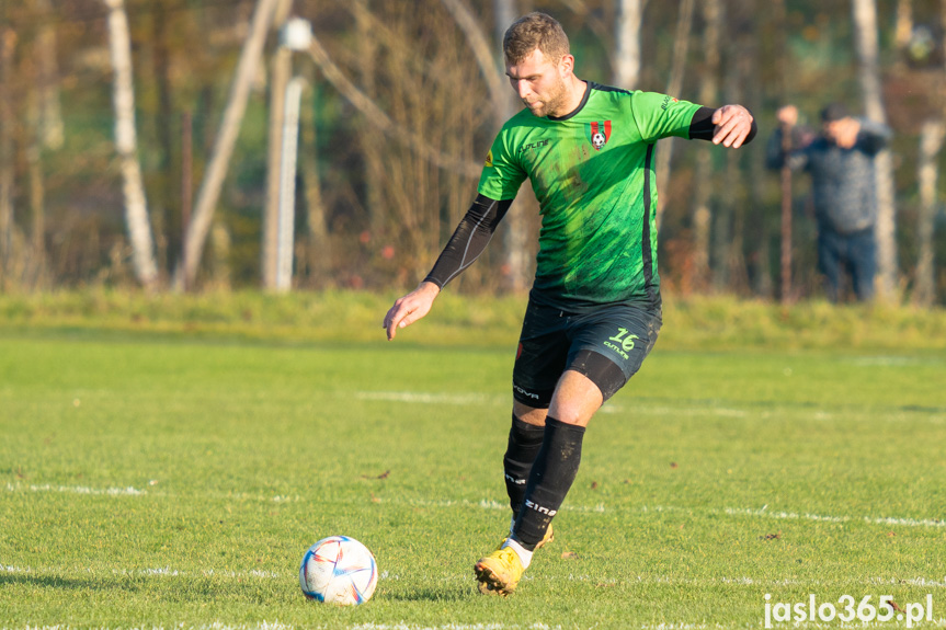 Tempo Nienaszów - Zamczysko Mrukowa 0:2