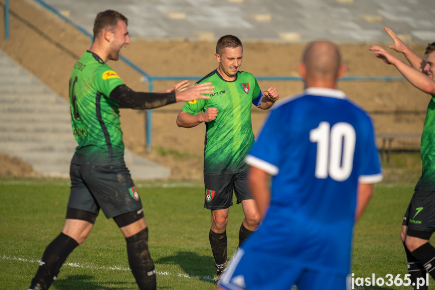 Tempo Nienaszów - Zamczysko Mrukowa 0:2