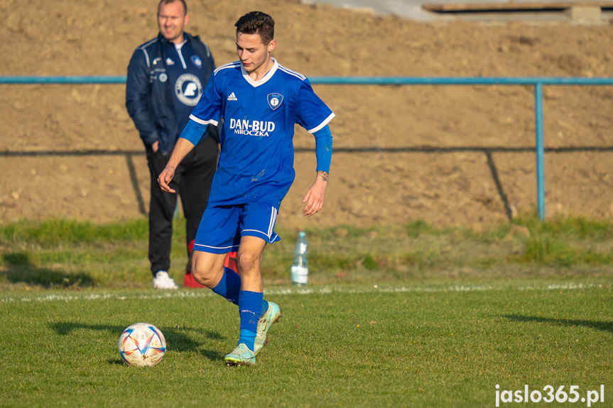 Tempo Nienaszów - Zamczysko Mrukowa 0:2