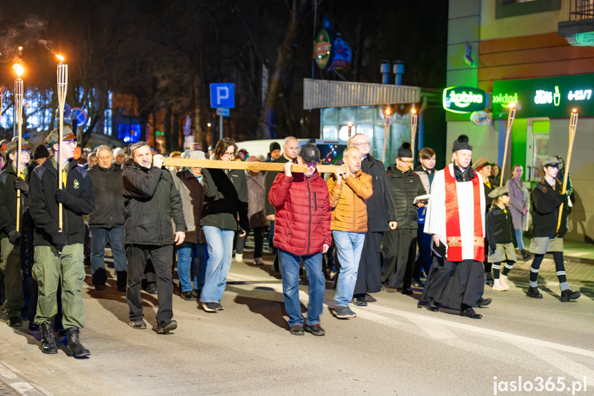 Ulicami Jasła przeszła Droga Krzyżowa