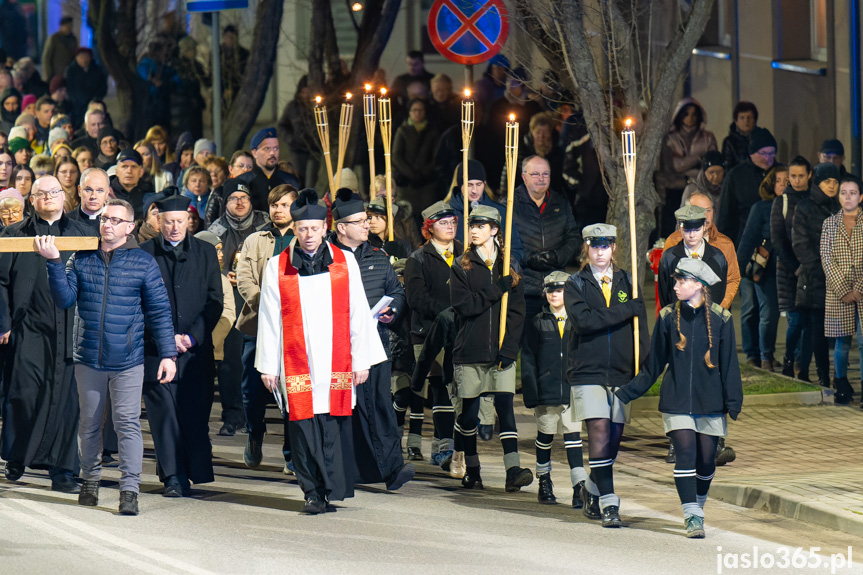Ulicami Jasła przeszła Droga Krzyżowa