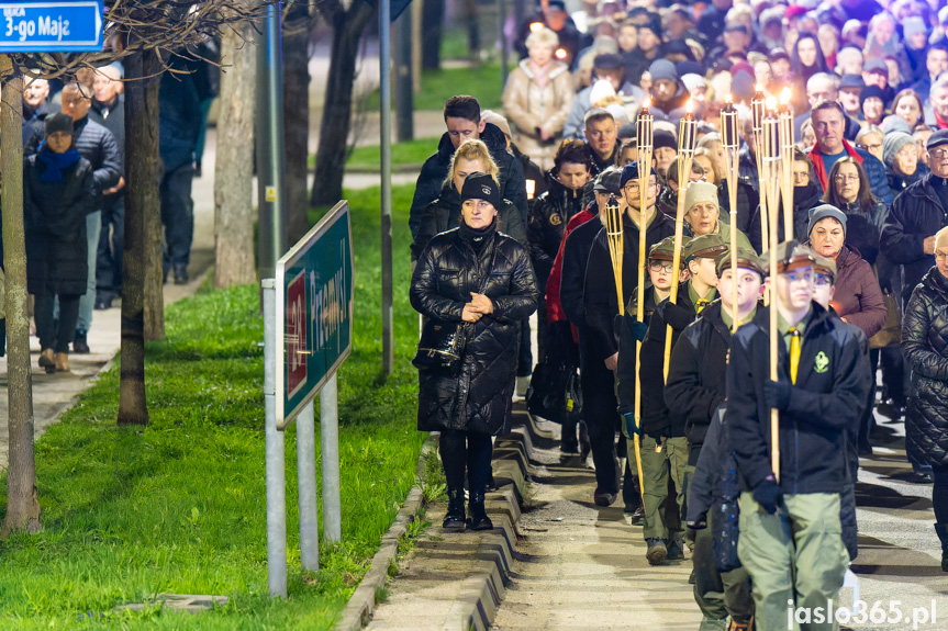 Ulicami Jasła przeszła Droga Krzyżowa