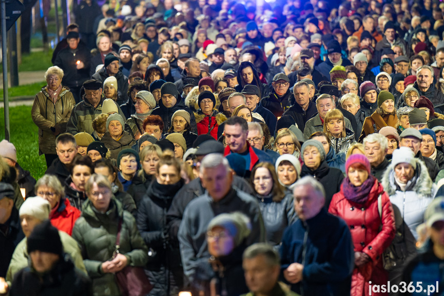 Ulicami Jasła przeszła Droga Krzyżowa