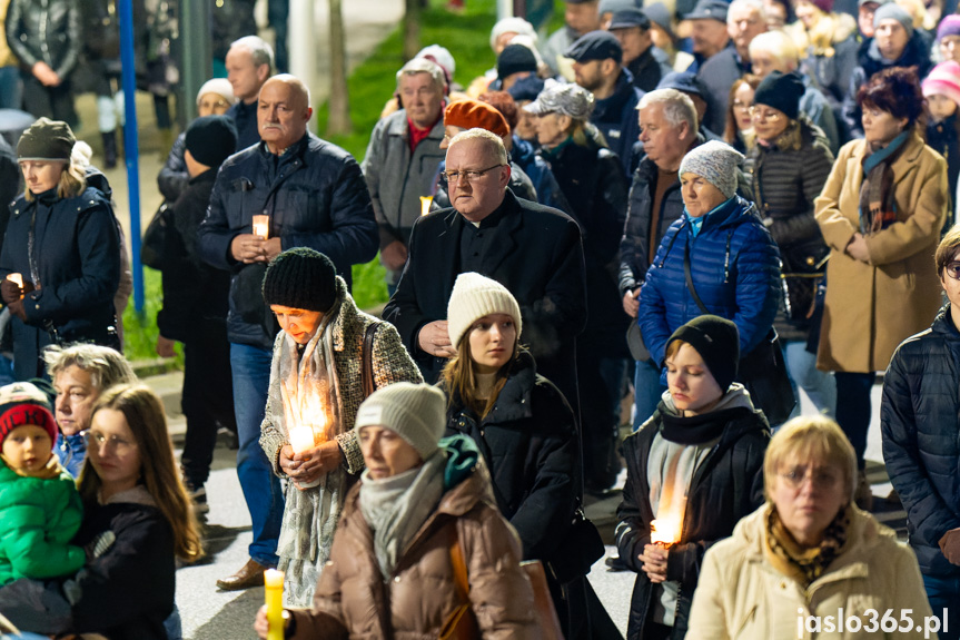 Ulicami Jasła przeszła Droga Krzyżowa