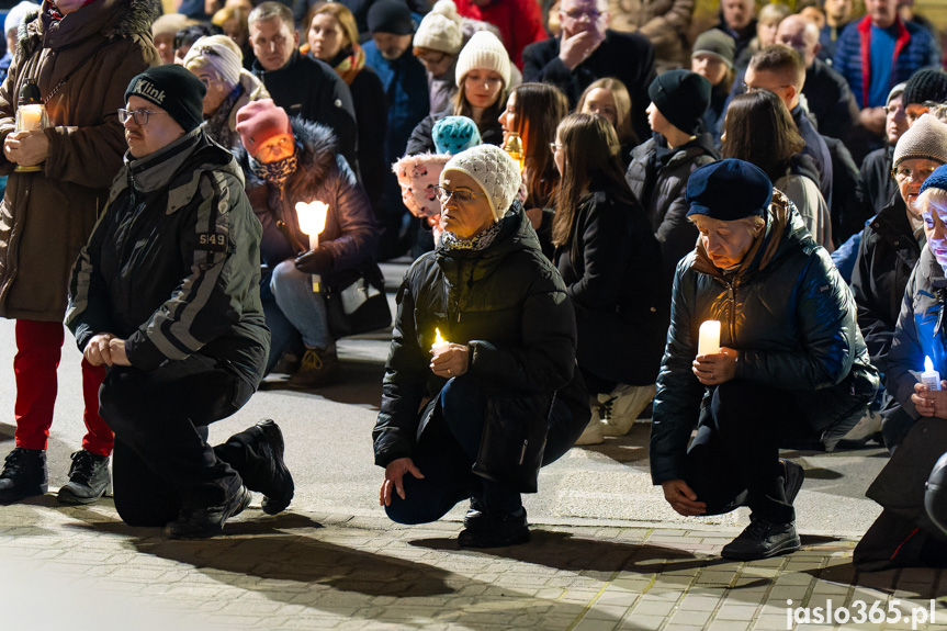 Ulicami Jasła przeszła Droga Krzyżowa