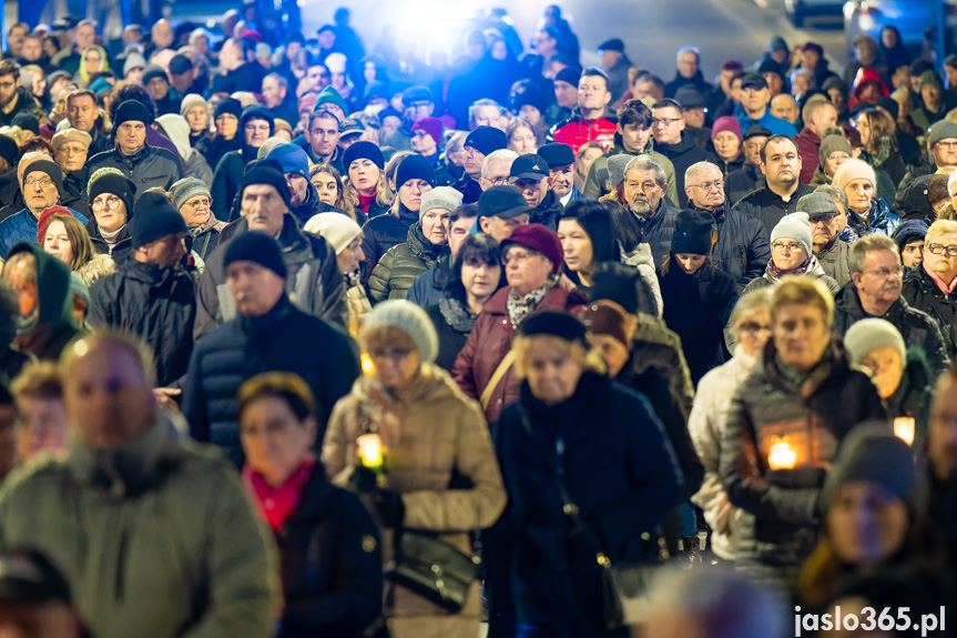 Ulicami Jasła przeszła Droga Krzyżowa