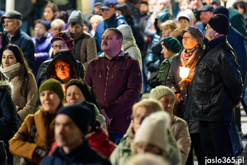 Ulicami Jasła przeszła Droga Krzyżowa