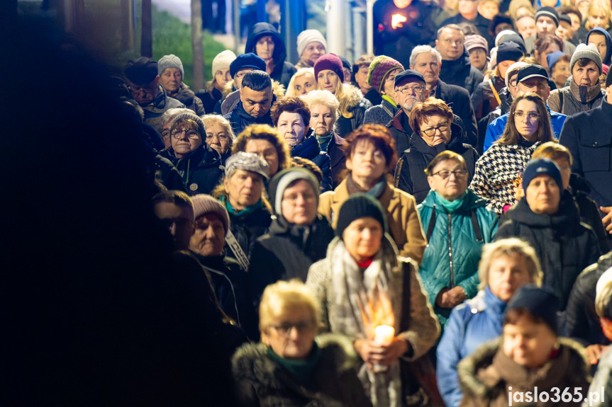 Ulicami Jasła przeszła Droga Krzyżowa