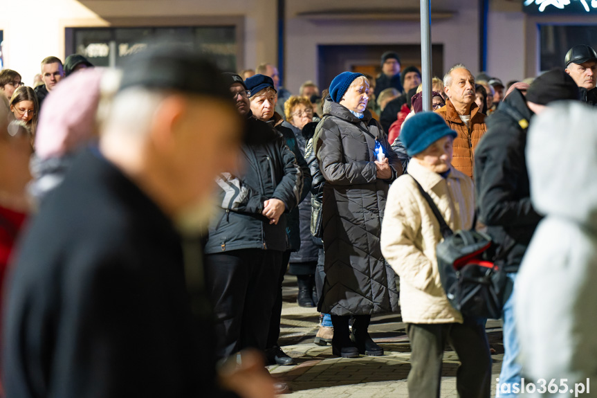 Ulicami Jasła przeszła Droga Krzyżowa