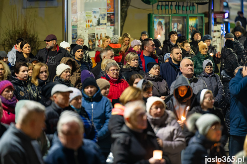 Ulicami Jasła przeszła Droga Krzyżowa