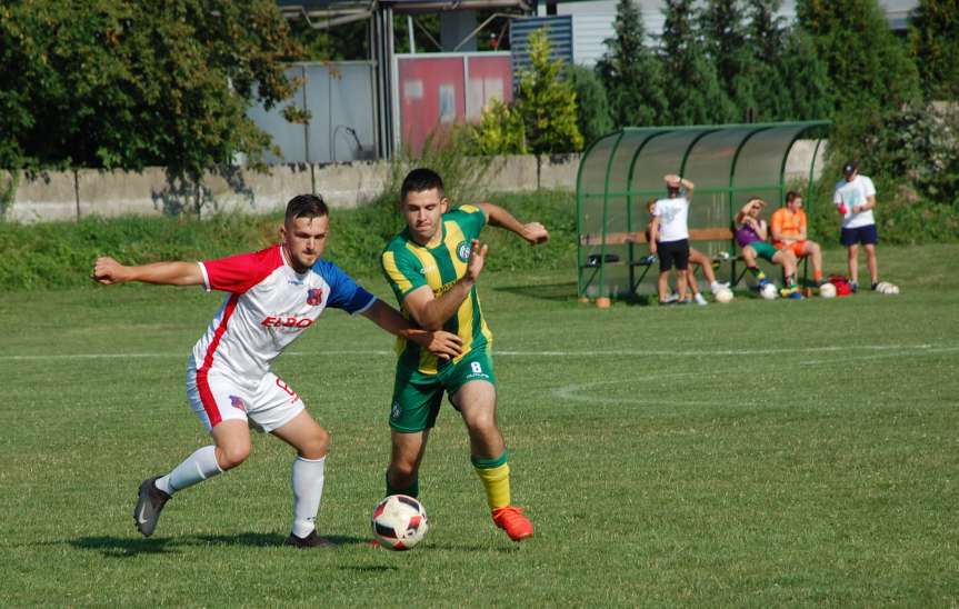 V liga krośnieńska. Mecz LKS Czeluśnica - Iskra Przysietnica 2-0