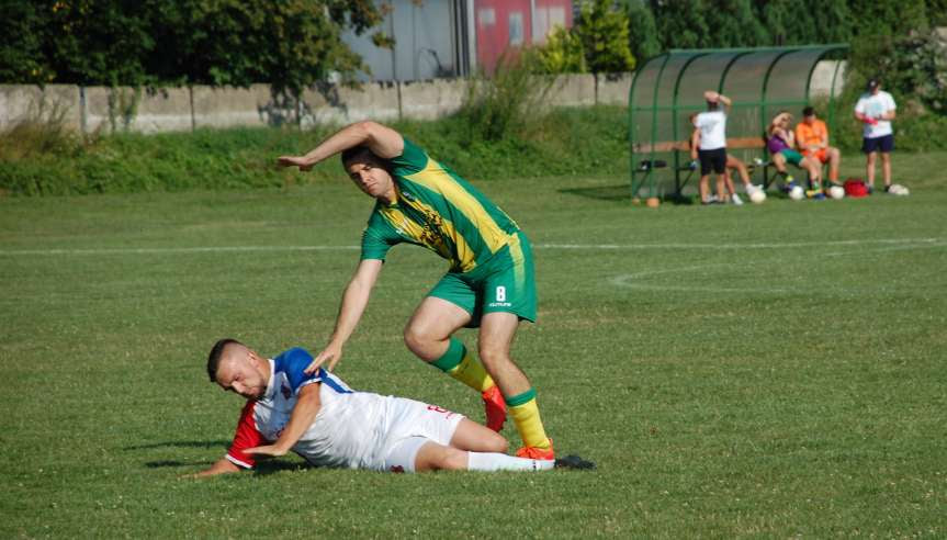 V liga krośnieńska. Mecz LKS Czeluśnica - Iskra Przysietnica 2-0