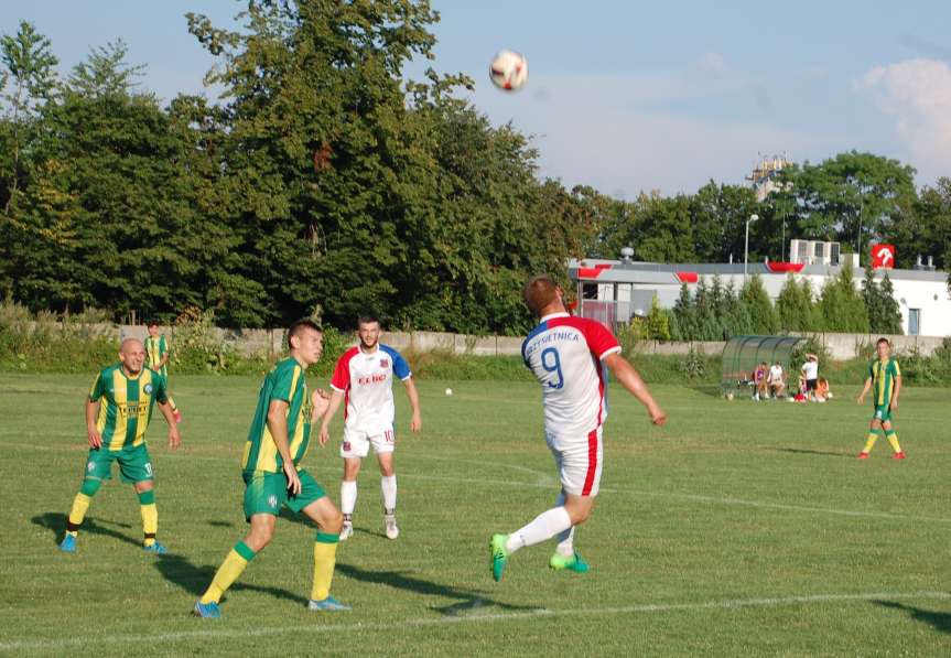 V liga krośnieńska. Mecz LKS Czeluśnica - Iskra Przysietnica 2-0