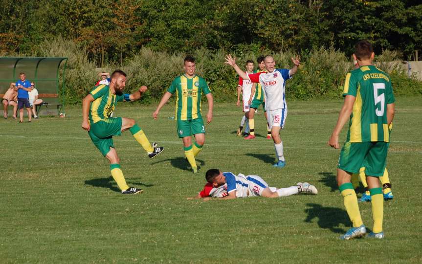 V liga krośnieńska. Mecz LKS Czeluśnica - Iskra Przysietnica 2-0