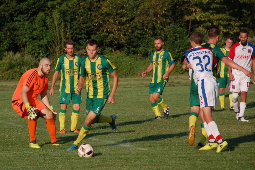 V liga krośnieńska. Mecz LKS Czeluśnica - Iskra Przysietnica 2-0