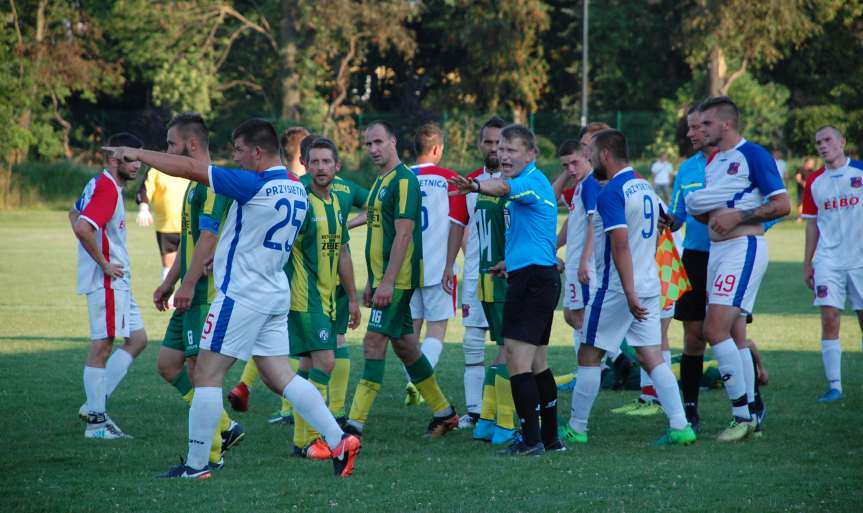 V liga krośnieńska. Mecz LKS Czeluśnica - Iskra Przysietnica 2-0