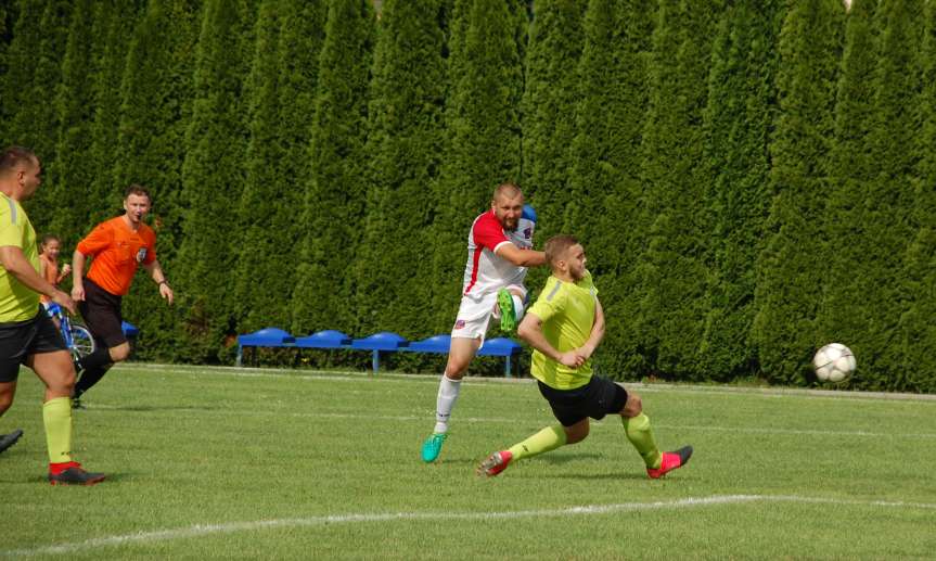 V liga krośnieńska. Mecz LKS Skołyszyn - Iskra Przysietnica