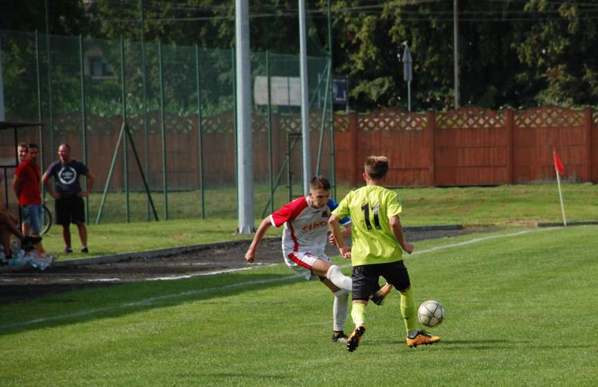 V liga krośnieńska. Mecz LKS Skołyszyn - Iskra Przysietnica