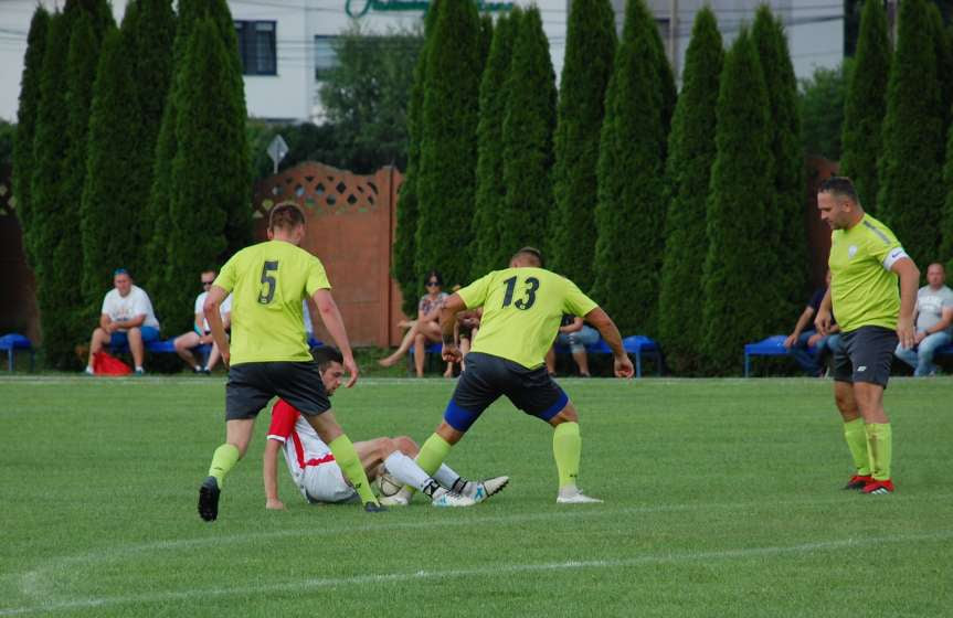 V liga krośnieńska. Mecz LKS Skołyszyn - Iskra Przysietnica