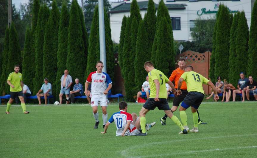 V liga krośnieńska. Mecz LKS Skołyszyn - Iskra Przysietnica