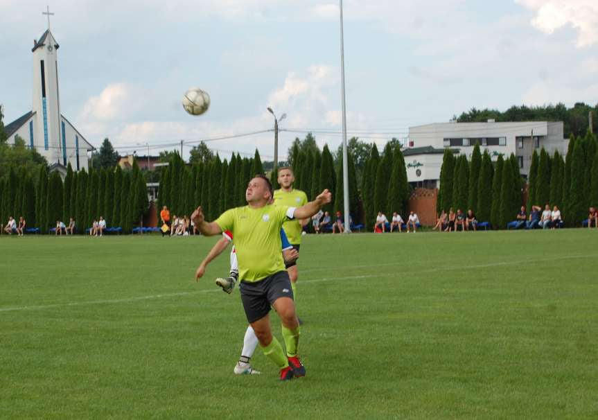 V liga krośnieńska. Mecz LKS Skołyszyn - Iskra Przysietnica