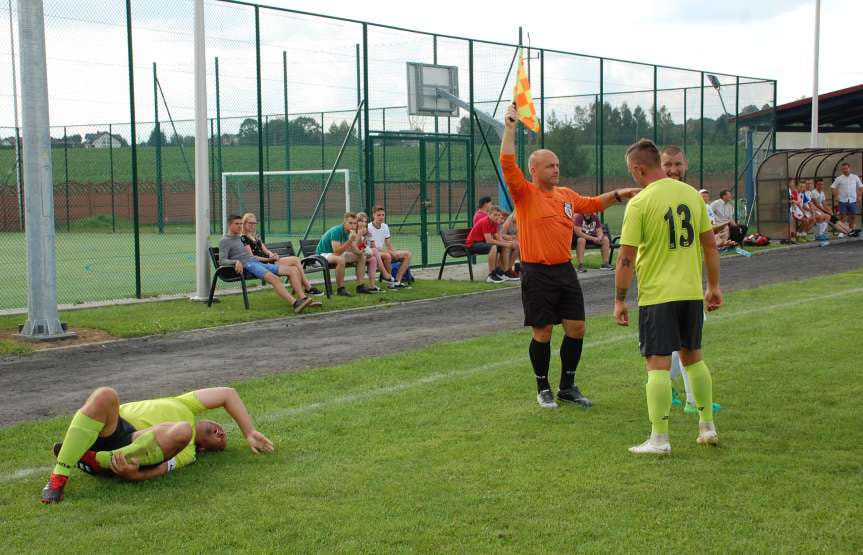 V liga krośnieńska. Mecz LKS Skołyszyn - Iskra Przysietnica