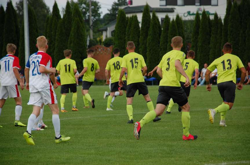 V liga krośnieńska. Mecz LKS Skołyszyn - Iskra Przysietnica