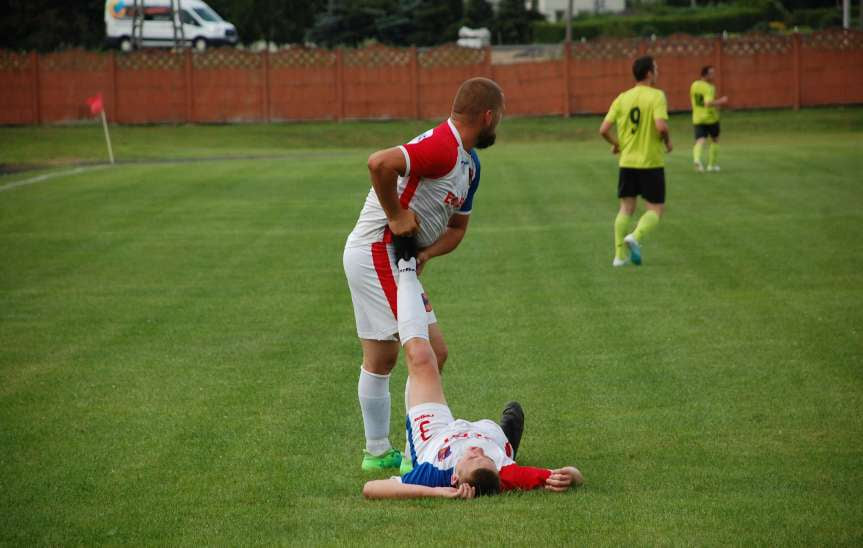 V liga krośnieńska. Mecz LKS Skołyszyn - Iskra Przysietnica