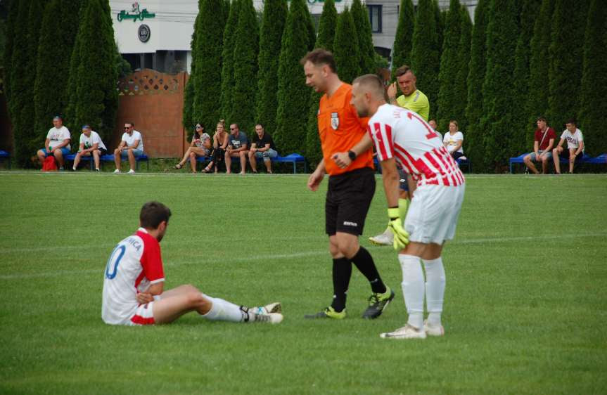V liga krośnieńska. Mecz LKS Skołyszyn - Iskra Przysietnica