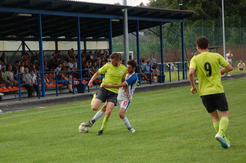 V liga krośnieńska. Mecz LKS Skołyszyn - Iskra Przysietnica