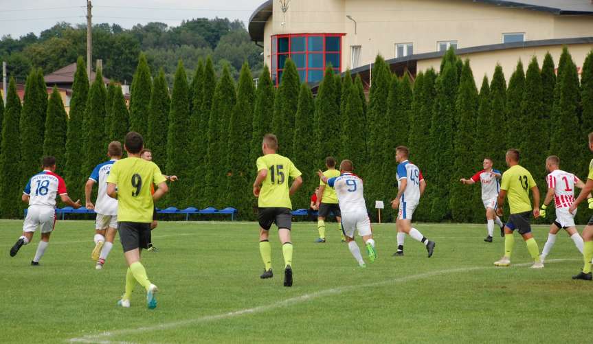 V liga krośnieńska. Mecz LKS Skołyszyn - Iskra Przysietnica