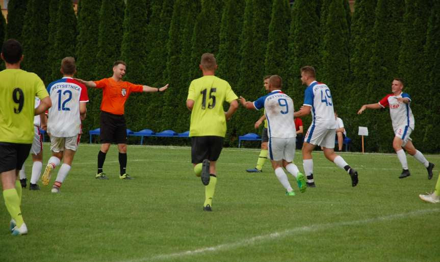 V liga krośnieńska. Mecz LKS Skołyszyn - Iskra Przysietnica