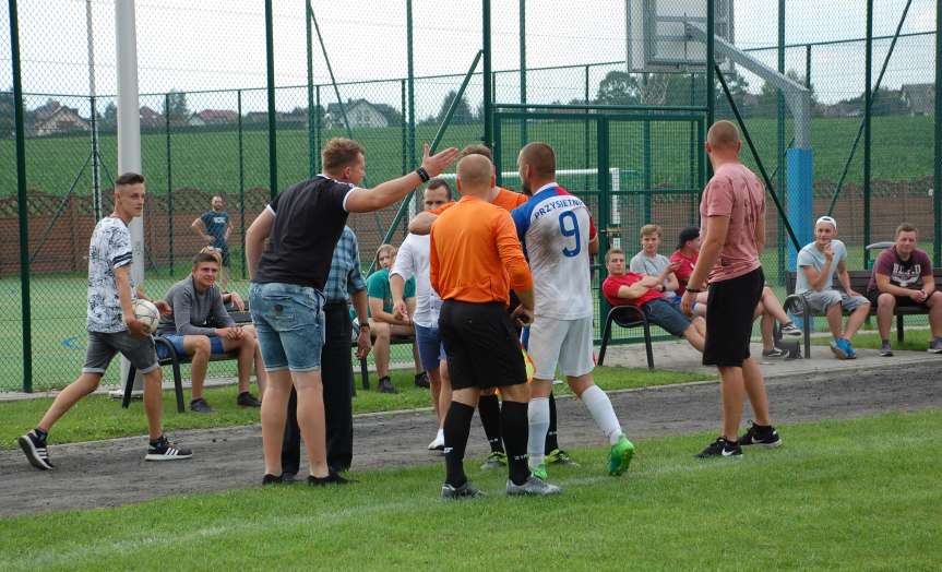V liga krośnieńska. Mecz LKS Skołyszyn - Iskra Przysietnica