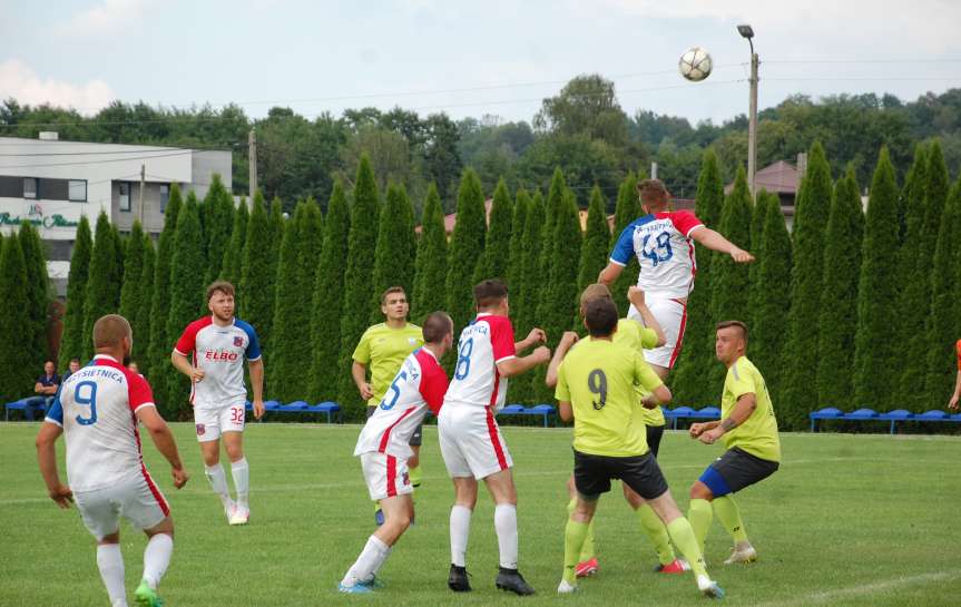 V liga krośnieńska. Mecz LKS Skołyszyn - Iskra Przysietnica