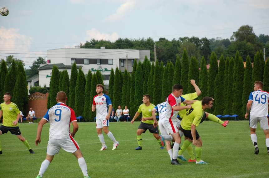 V liga krośnieńska. Mecz LKS Skołyszyn - Iskra Przysietnica