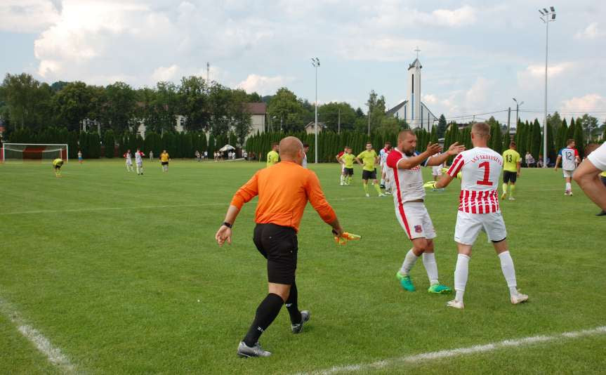 V liga krośnieńska. Mecz LKS Skołyszyn - Iskra Przysietnica