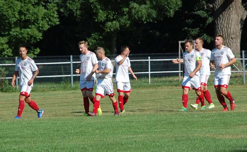 V liga krośnieńska. Mecz Ostoja Kołaczyce - Zamczysko Odrzykoń 1-4