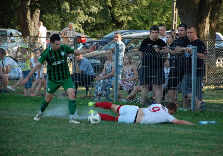 V liga krośnieńska. Mecz Ostoja Kołaczyce - Zamczysko Odrzykoń 1-4