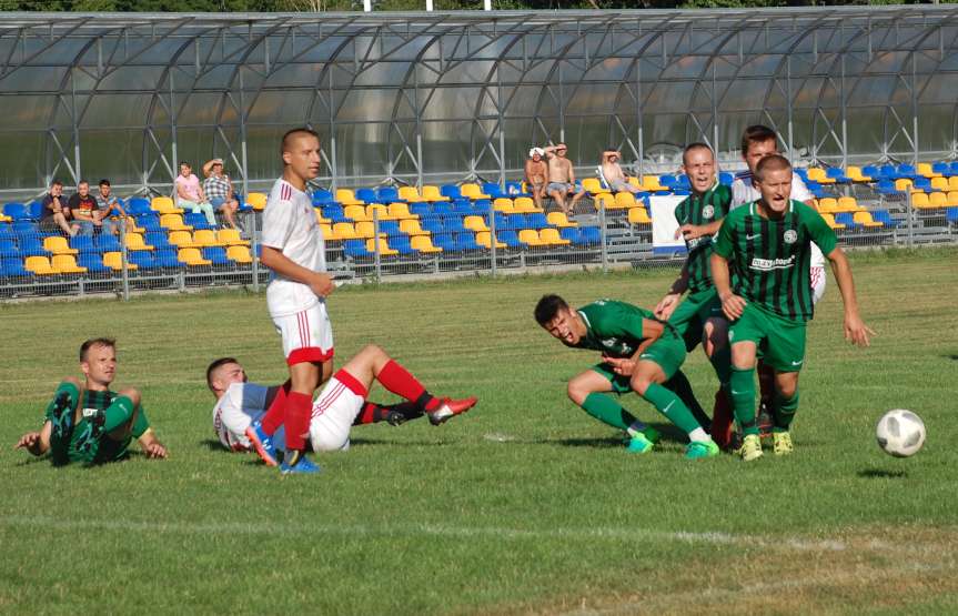 V liga krośnieńska. Mecz Ostoja Kołaczyce - Zamczysko Odrzykoń 1-4